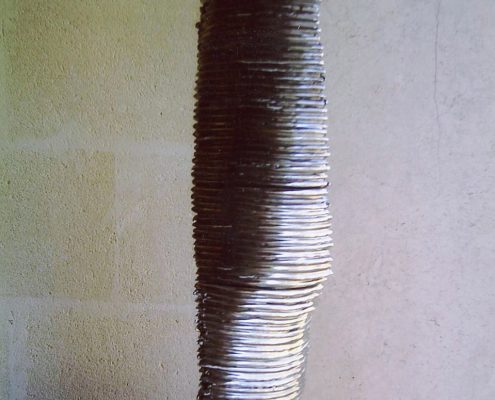 Sculture in maiolica e platino "Torre in torsione" ,2003