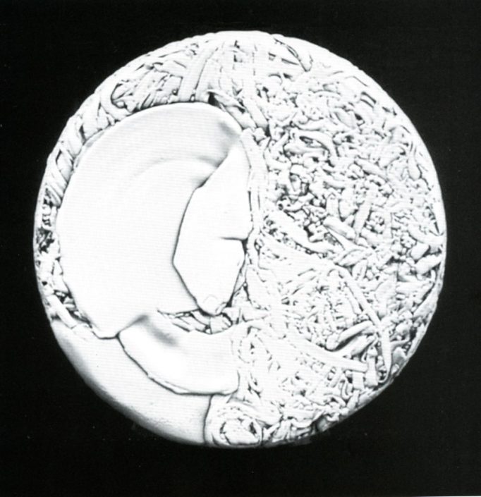 "Paucezio" scultura in ceramica ,diametro cm.45, 1988