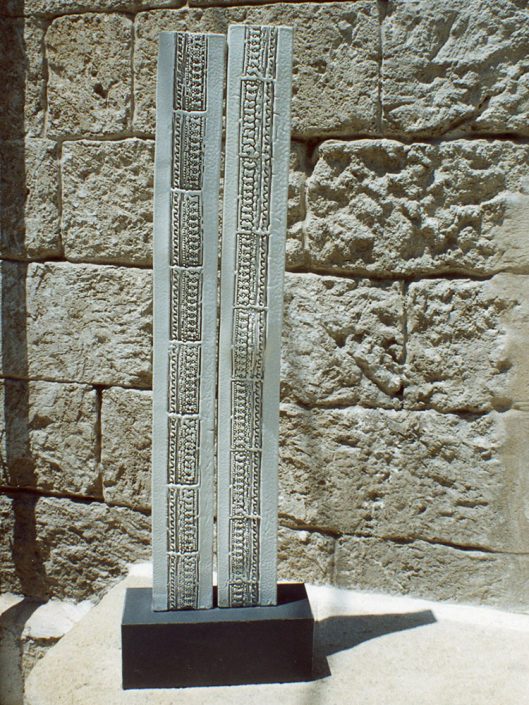 Torri - sculture in ceramica maiolicata 2002